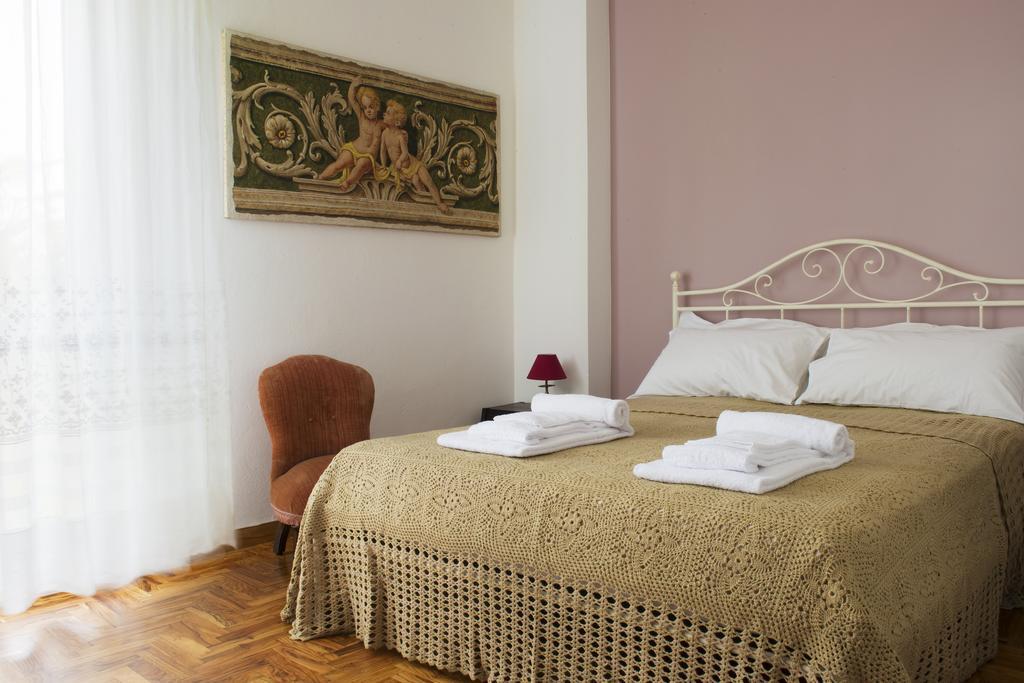 Rooms Villa Bergamo Airport Scanzorosciate Exteriör bild